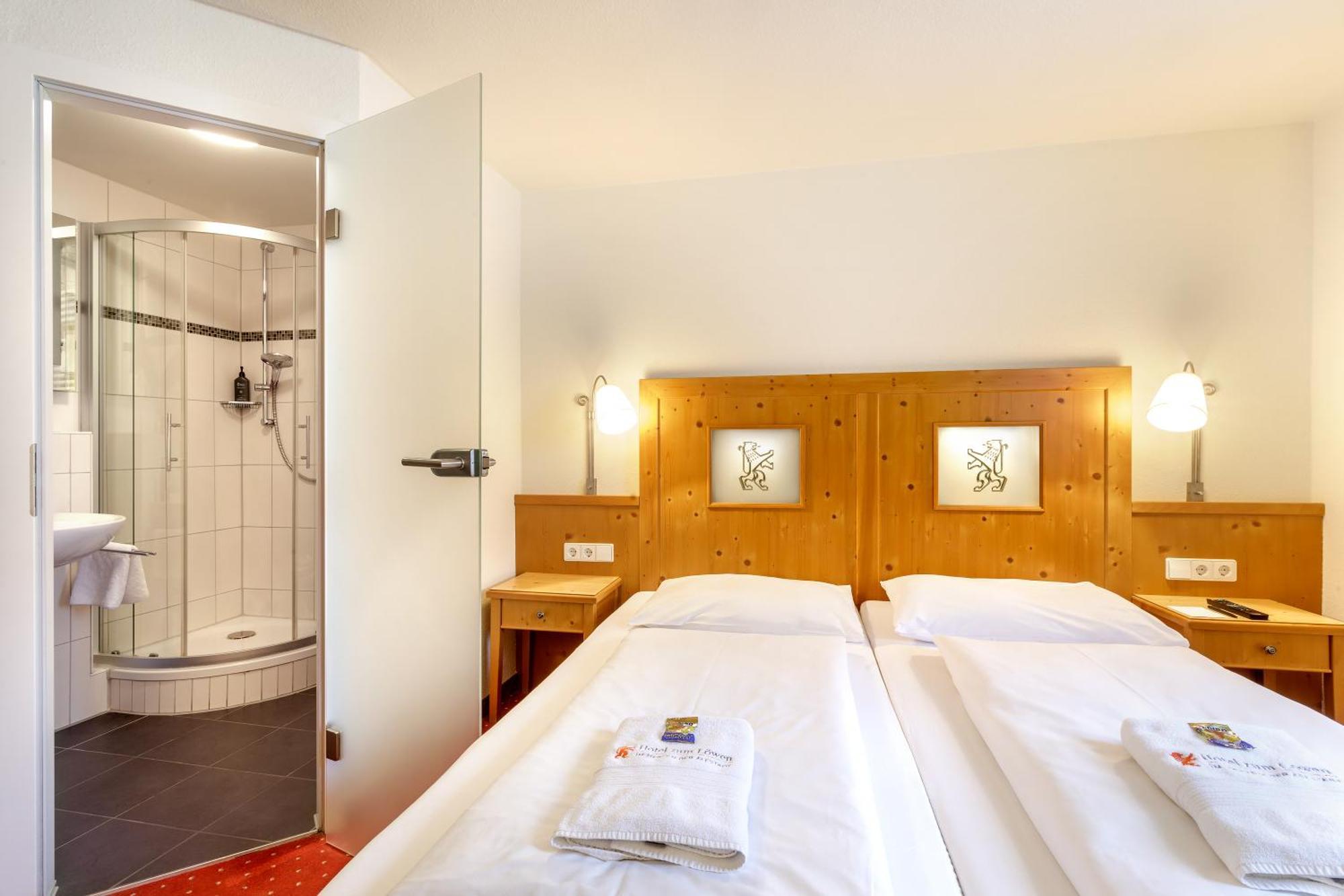 Hotel Zum Loewen Weissenhorn Luaran gambar